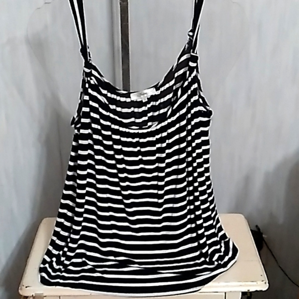 Andre By Unit Small Black&White Striped Tank Top